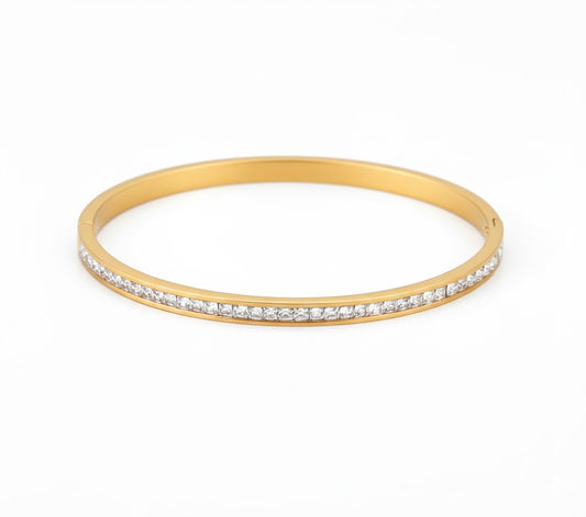 Diamond Embedded Zirconia Bracelet