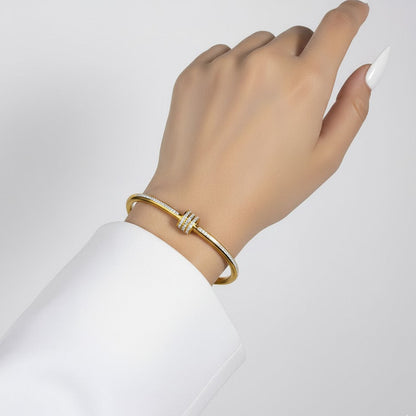 Screw Style Crystal Bracelet