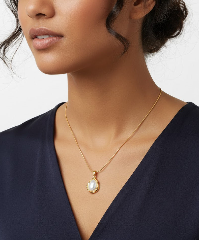 Thalassa Necklace