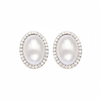 Empressa Pearl Studs