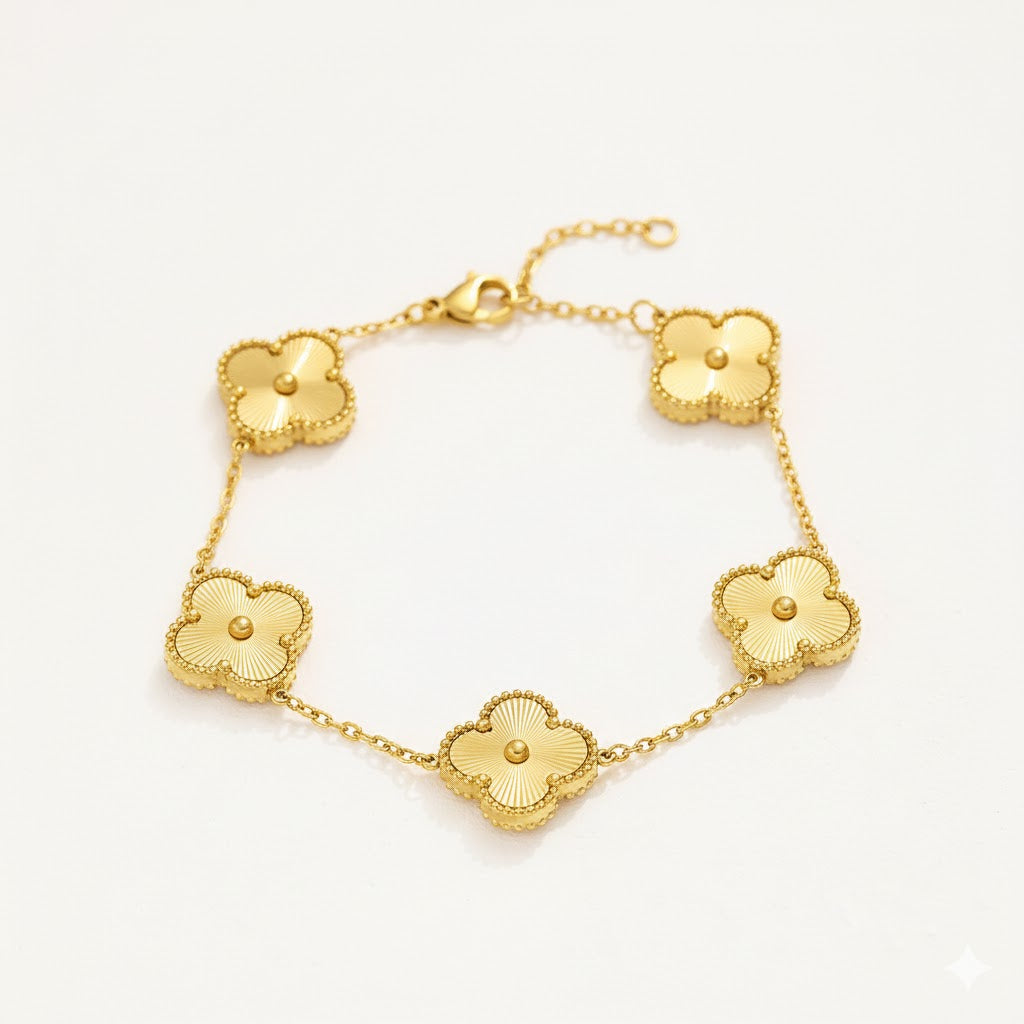 Lucky Clover Gold Bracelet